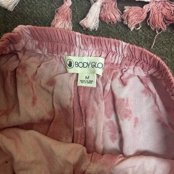 Pink Tie-Dye Shorts and Top with Tassels - Picture 2 of 4